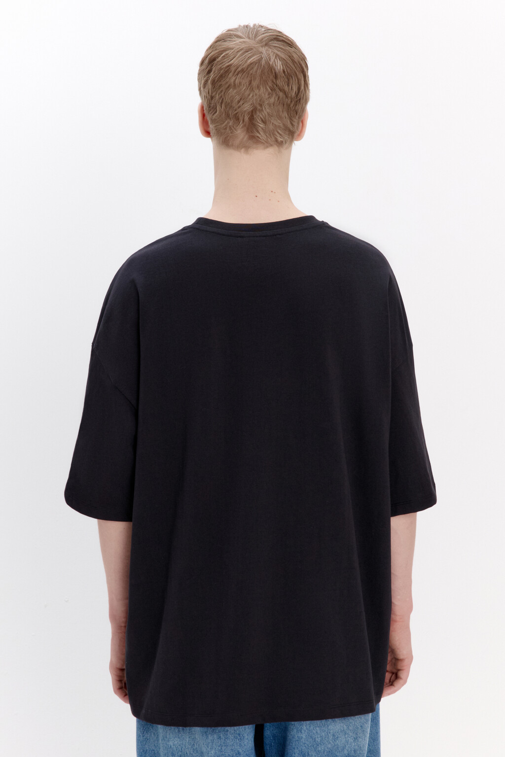 Футболка oversize из плотного хлопка - цвет черный - 4