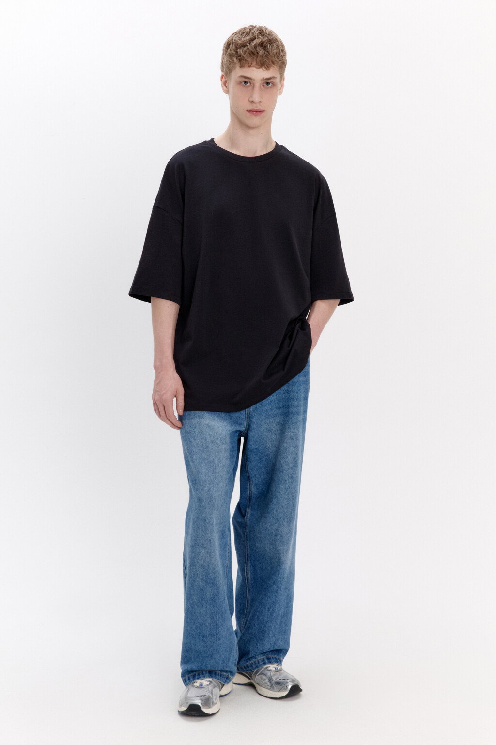 Футболка oversize из плотного хлопка - цвет черный - 5