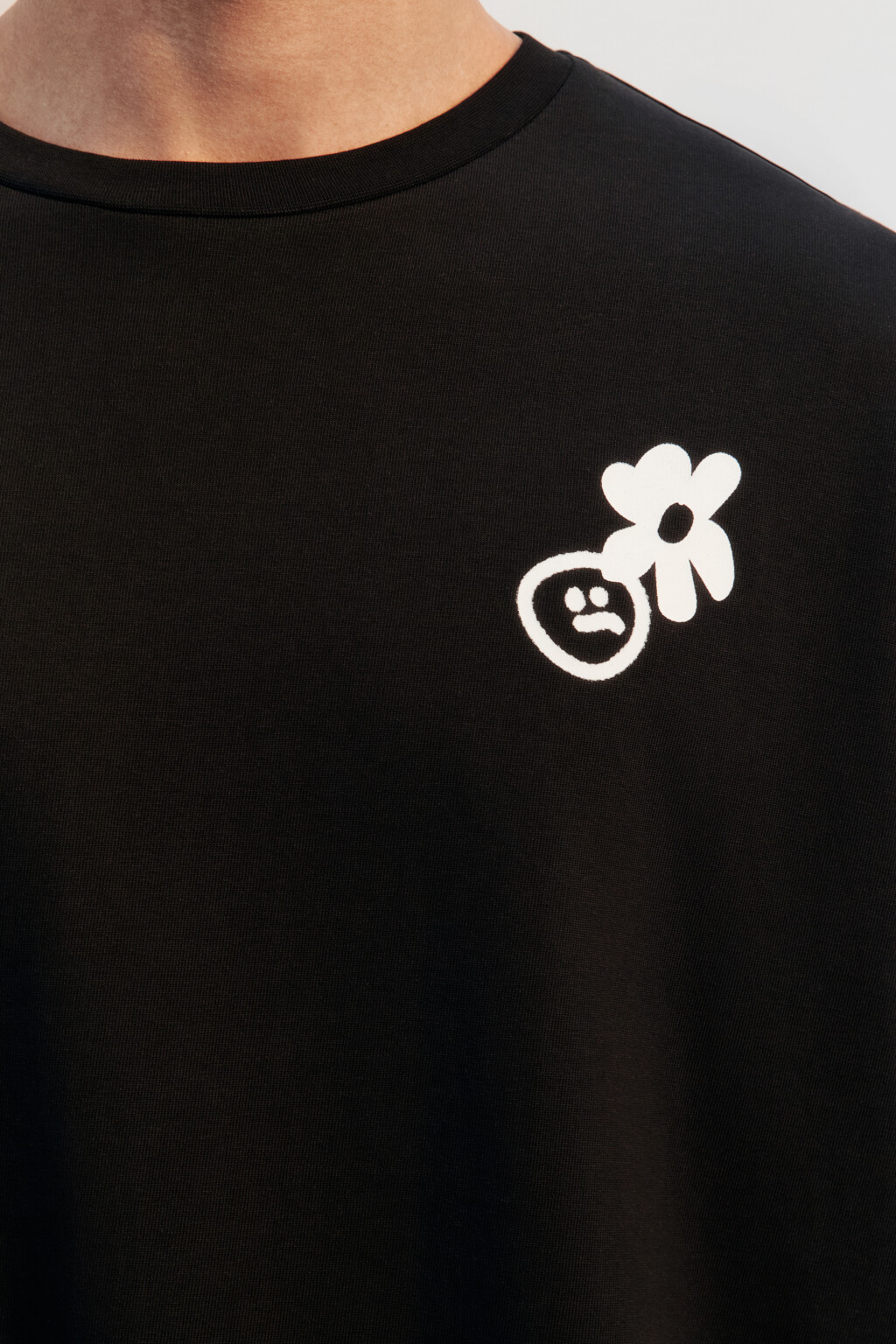 Футболка oversize с принтом в стиле граффити - цвет черный - 6