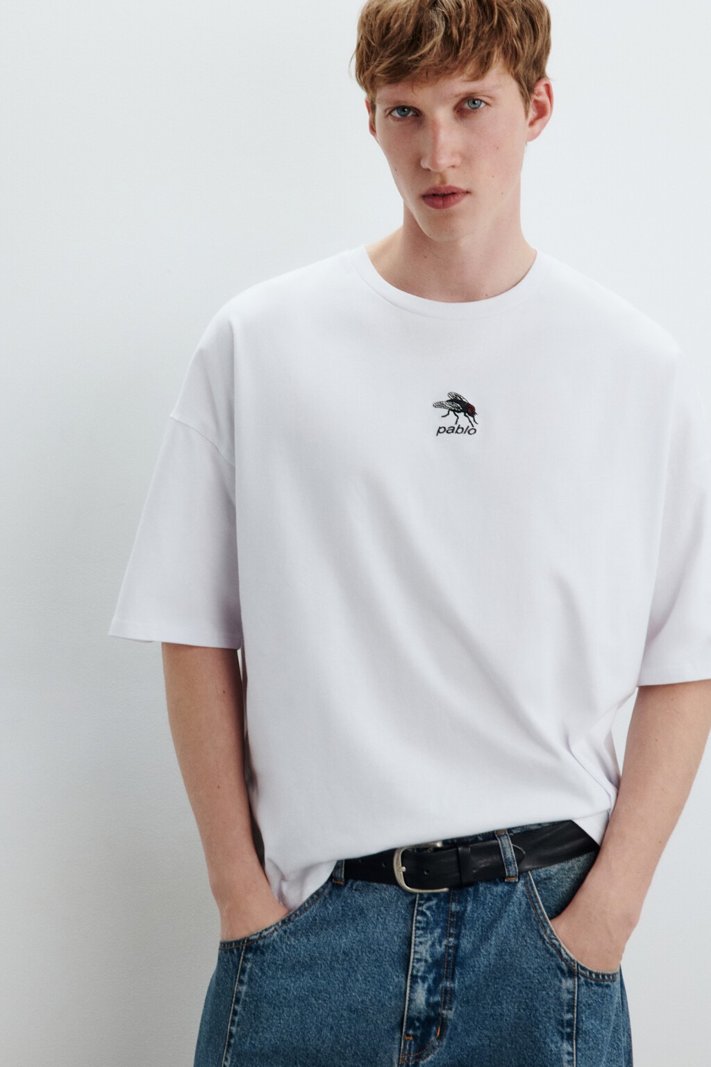 Футболка с вышивкой и надписью - цвет белый - 1