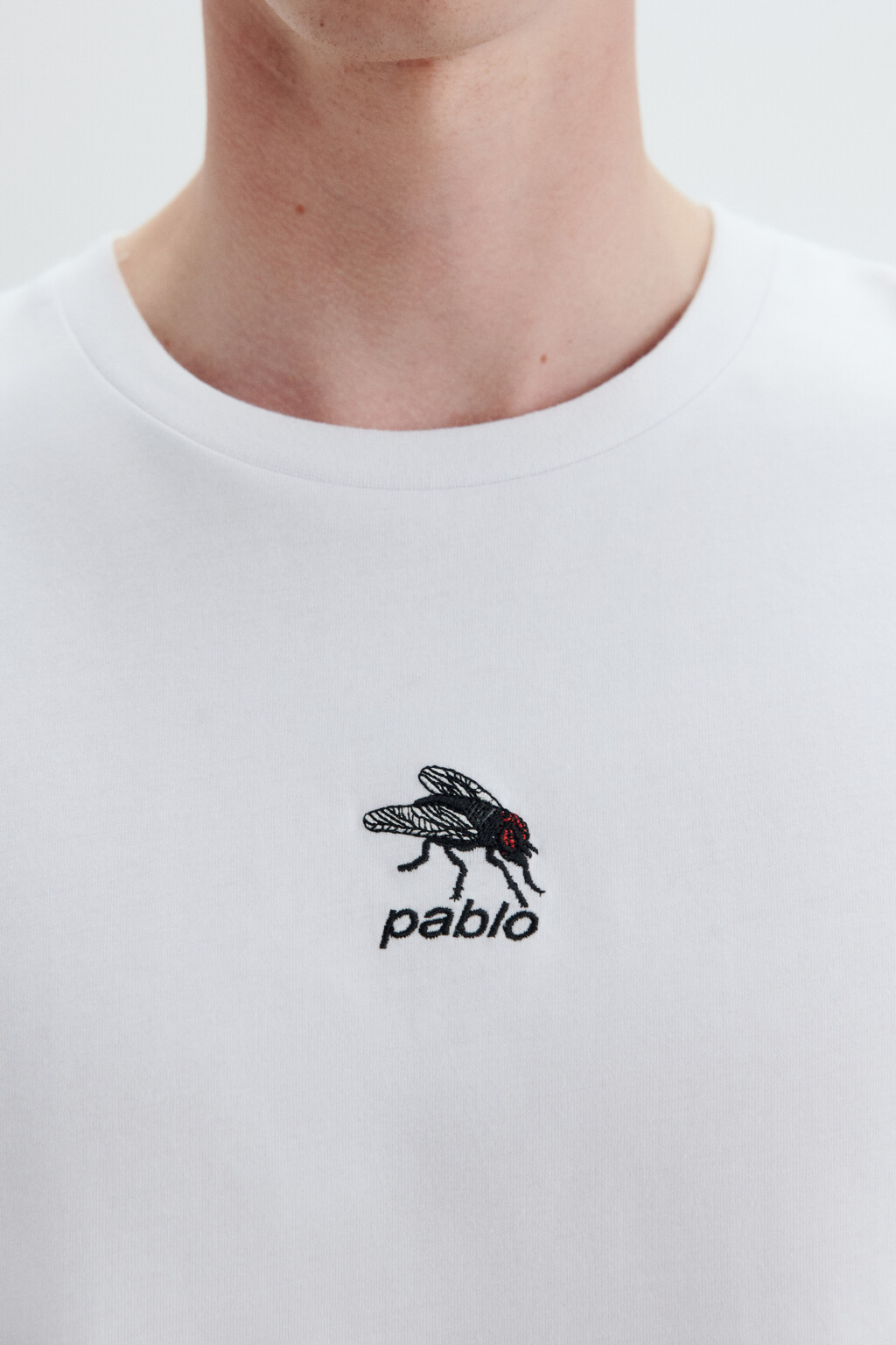 Футболка с вышивкой и надписью - цвет белый - 5