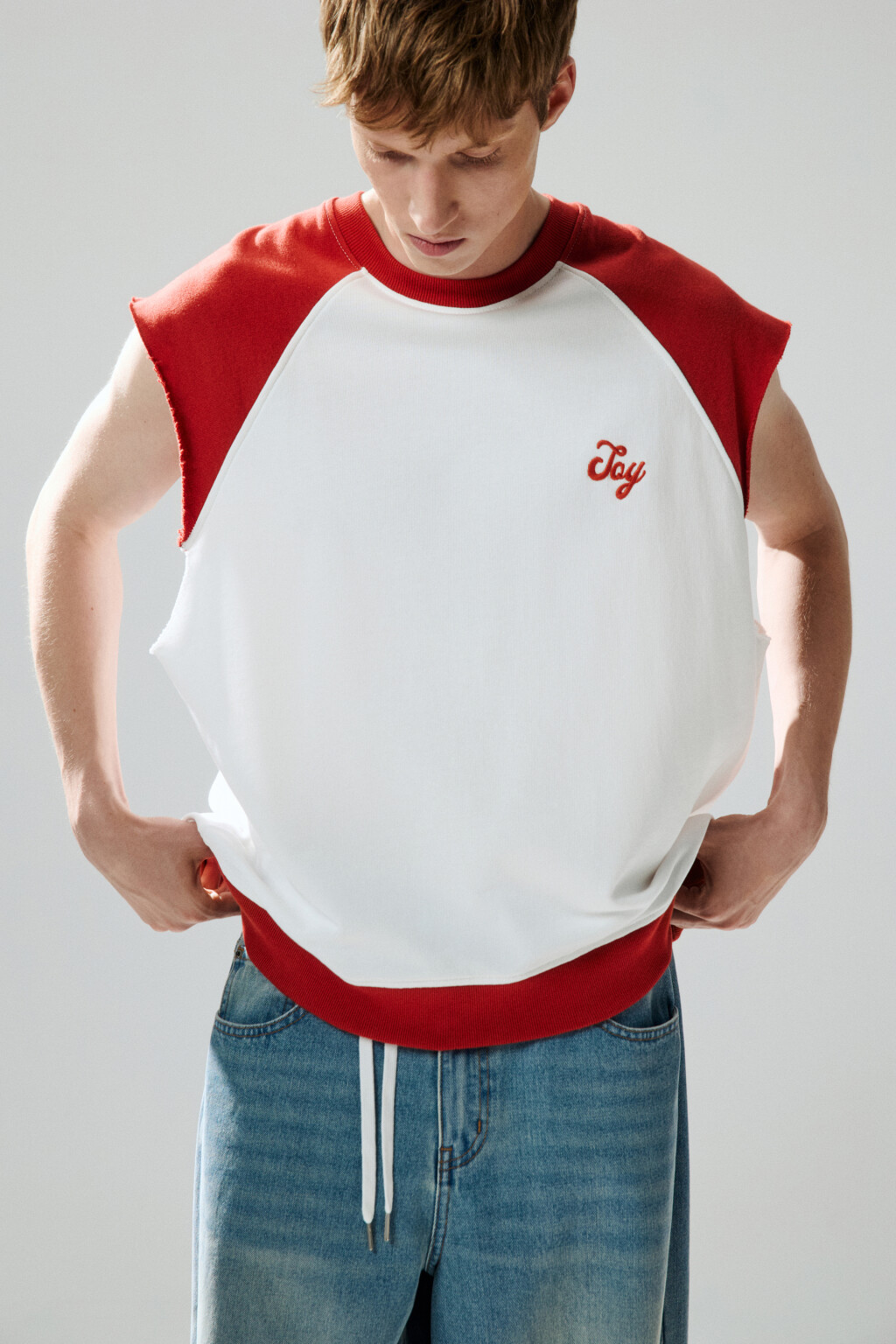 Футболка с обрезанными рукавами - цвет бежевый - 2