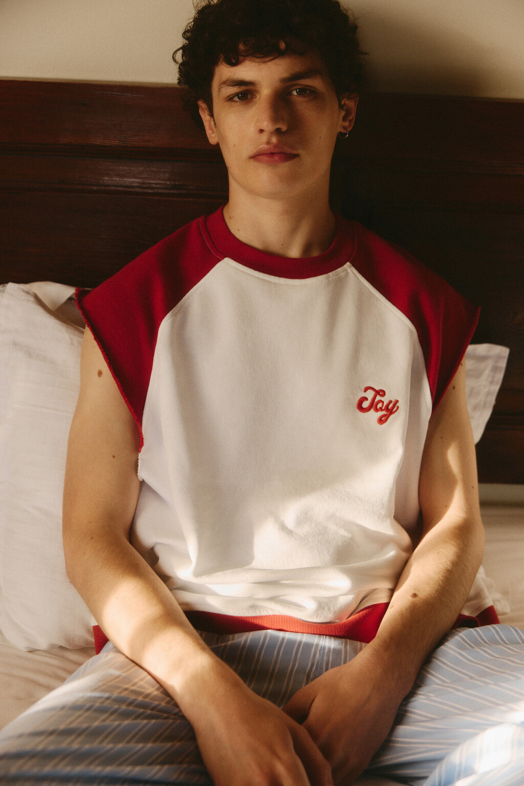 Футболка с обрезанными рукавами - цвет бежевый - 10