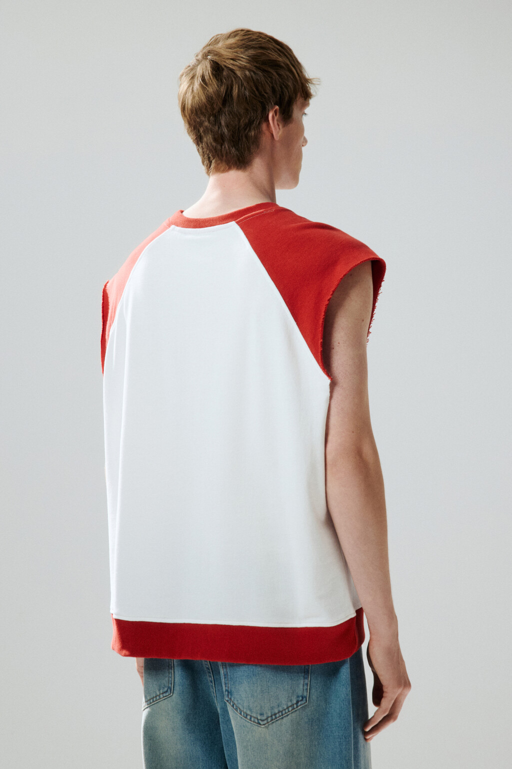 Футболка с обрезанными рукавами - цвет бежевый - 4