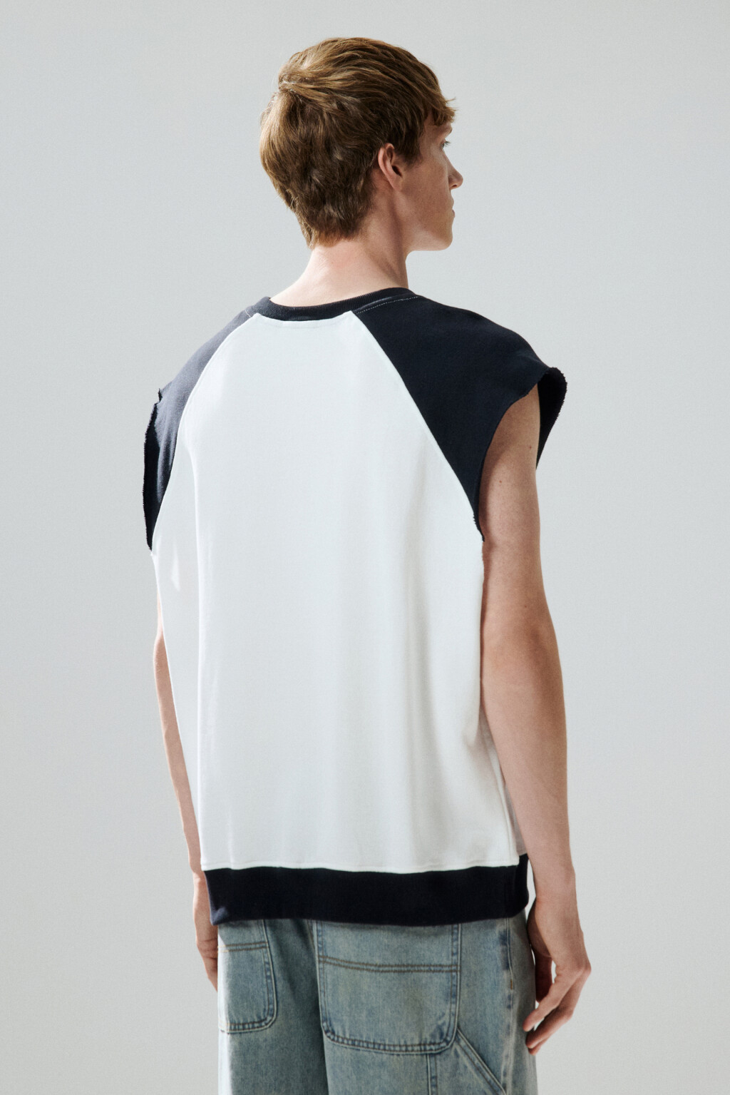 Футболка с обрезанными рукавами - цвет бежевый - 3