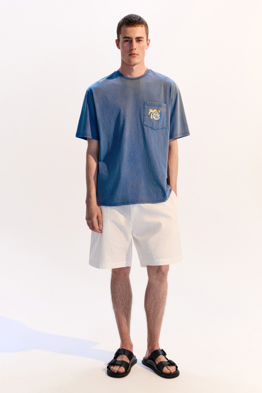 Футболка oversize с карманом и принтом - цвет синий - 4