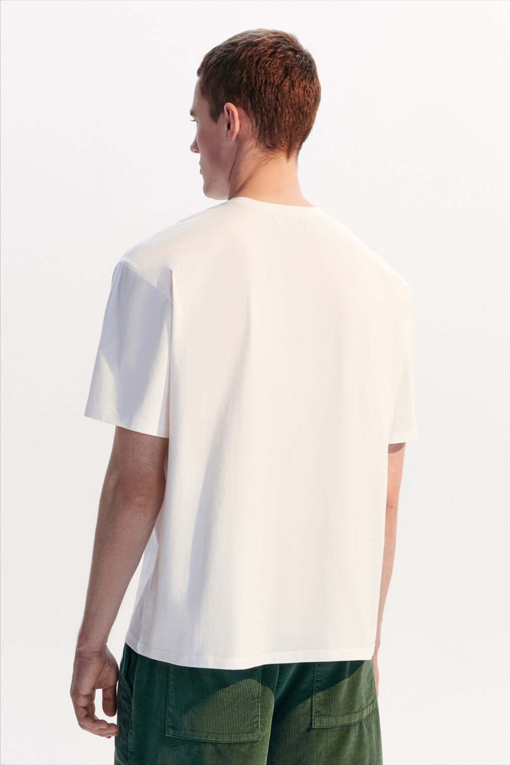 Футболка oversize с карманом и принтом - цвет белый - 3