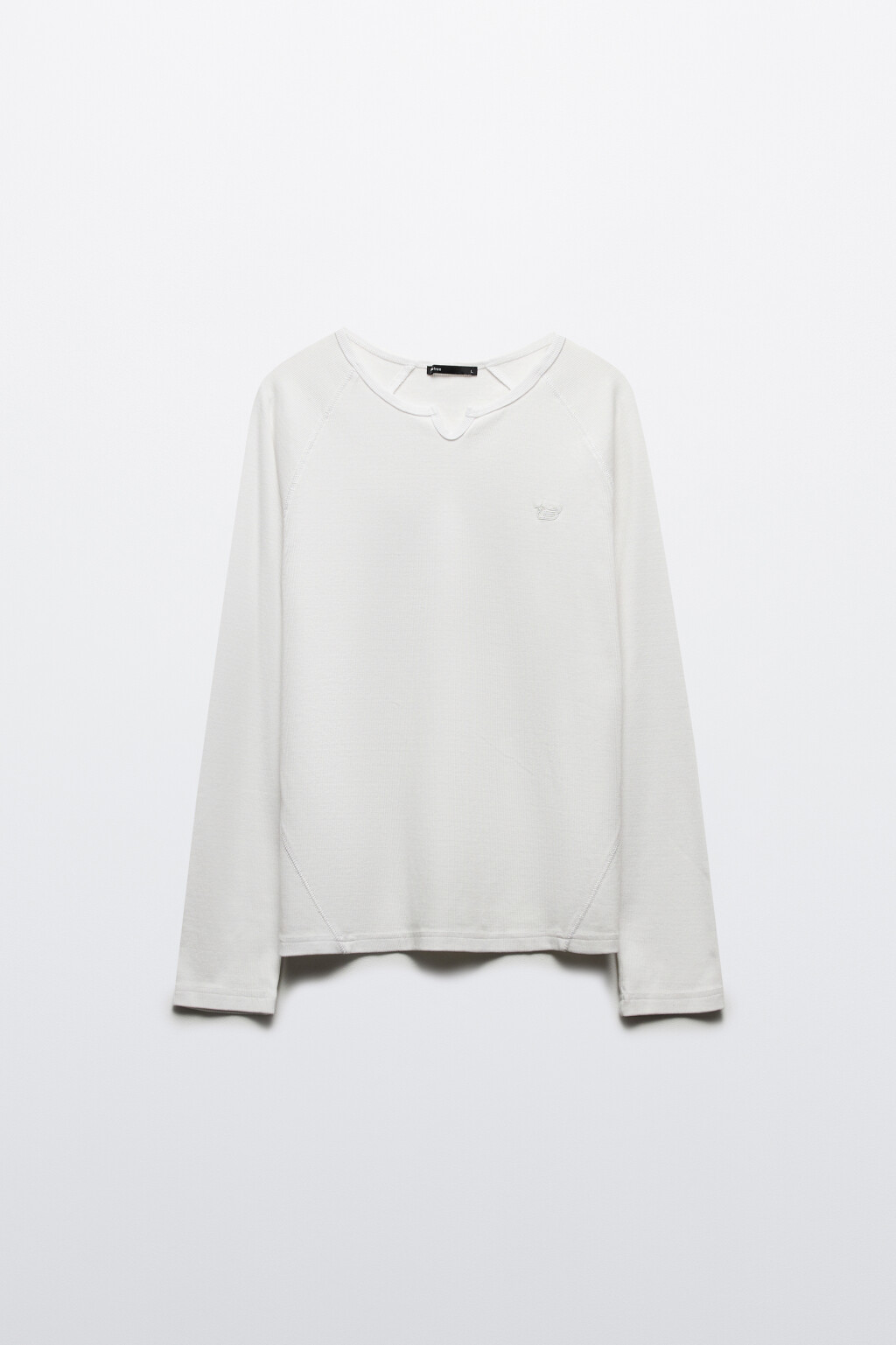 Лонгслив в рубчик с фигурным вырезом - цвет молочный - 7