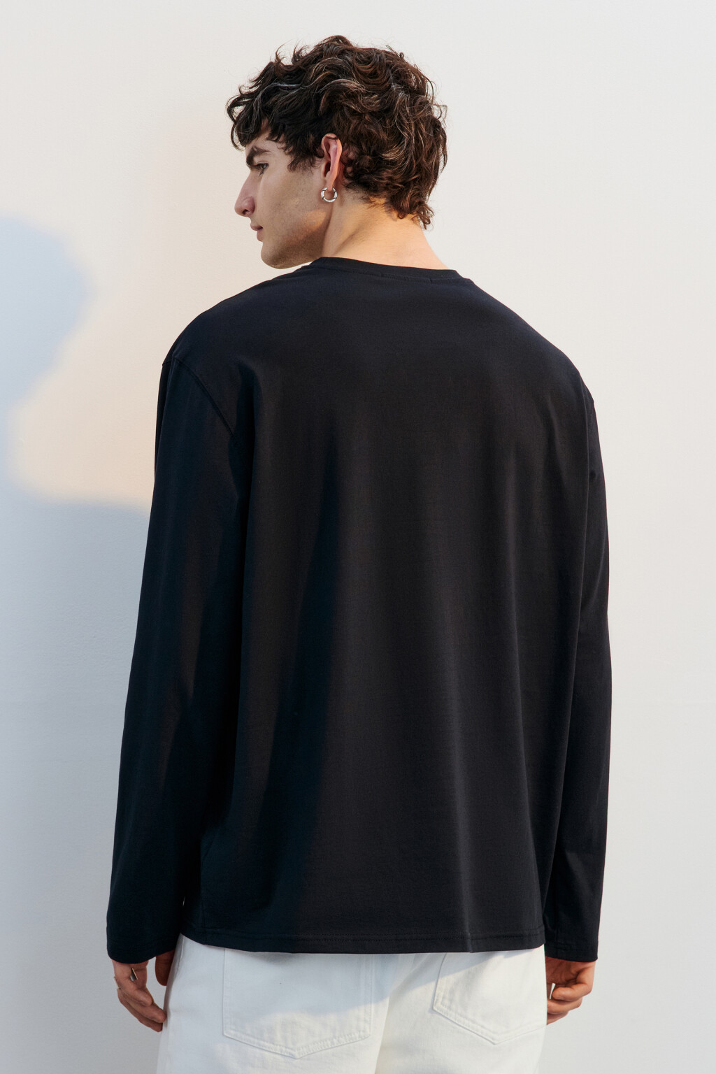 Лонгслив хлопковый с принтом - цвет черный - 4