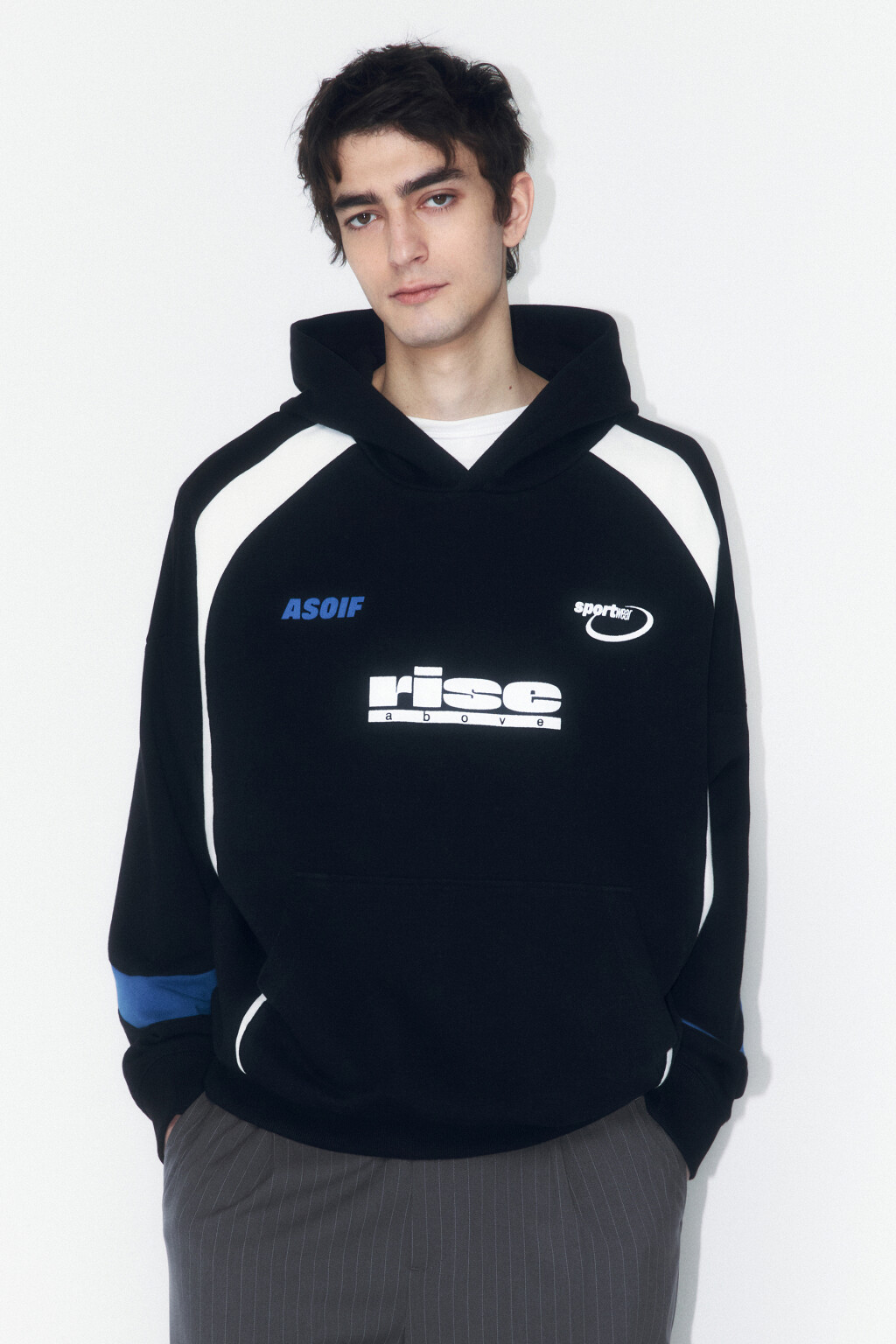 Худи из хлопкового футера с надписями - цвет черный - 2