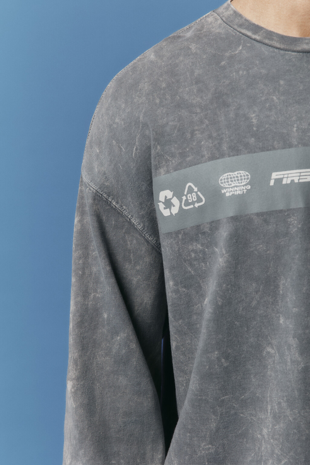 Лонгслив хлопковый с вареным эффектом и надписью - цвет серый - 7