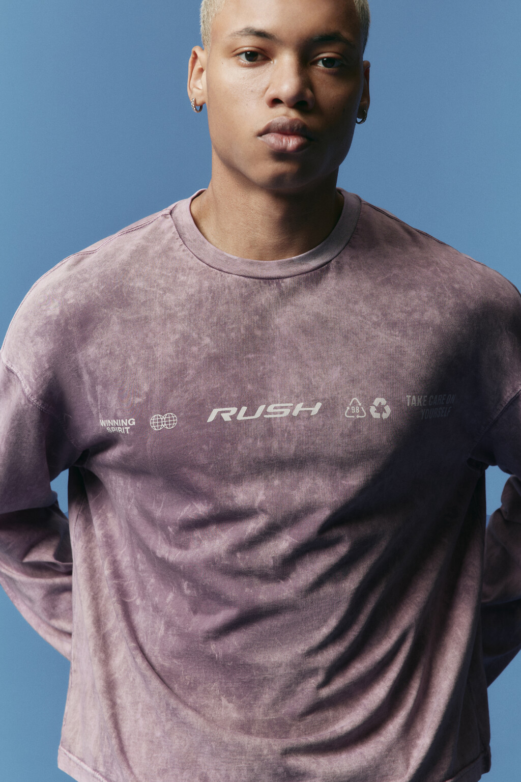 Лонгслив хлопковый с вареным эффектом и надписью - цвет фиолетовый - 1