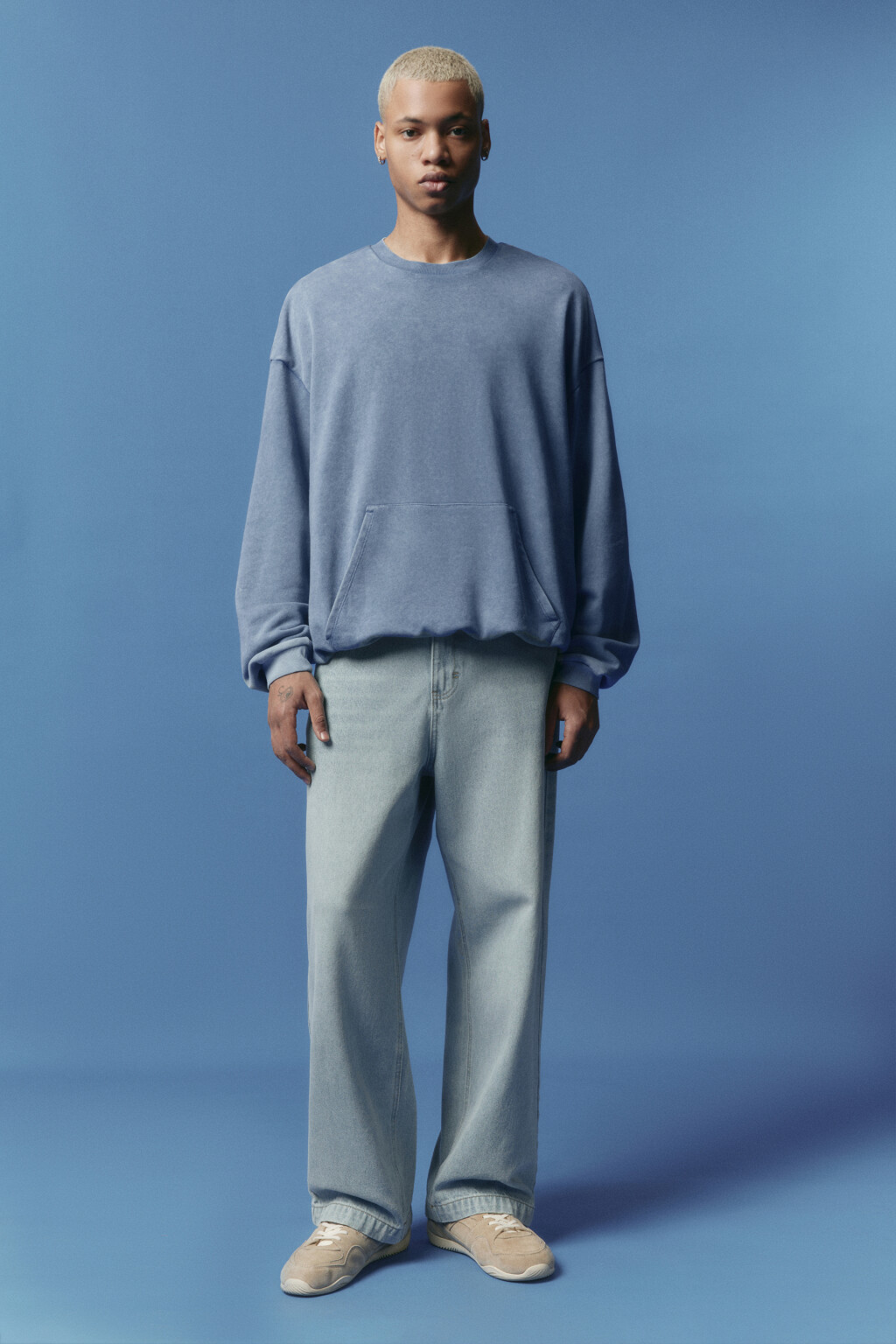 Свитшот из футера с вареным эффектом - цвет голубой - 4