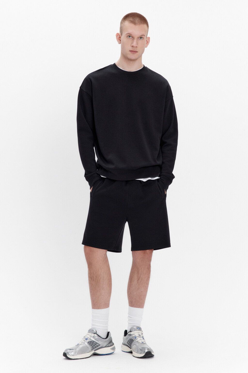 Свитшот из футера базовый - цвет черный - 4