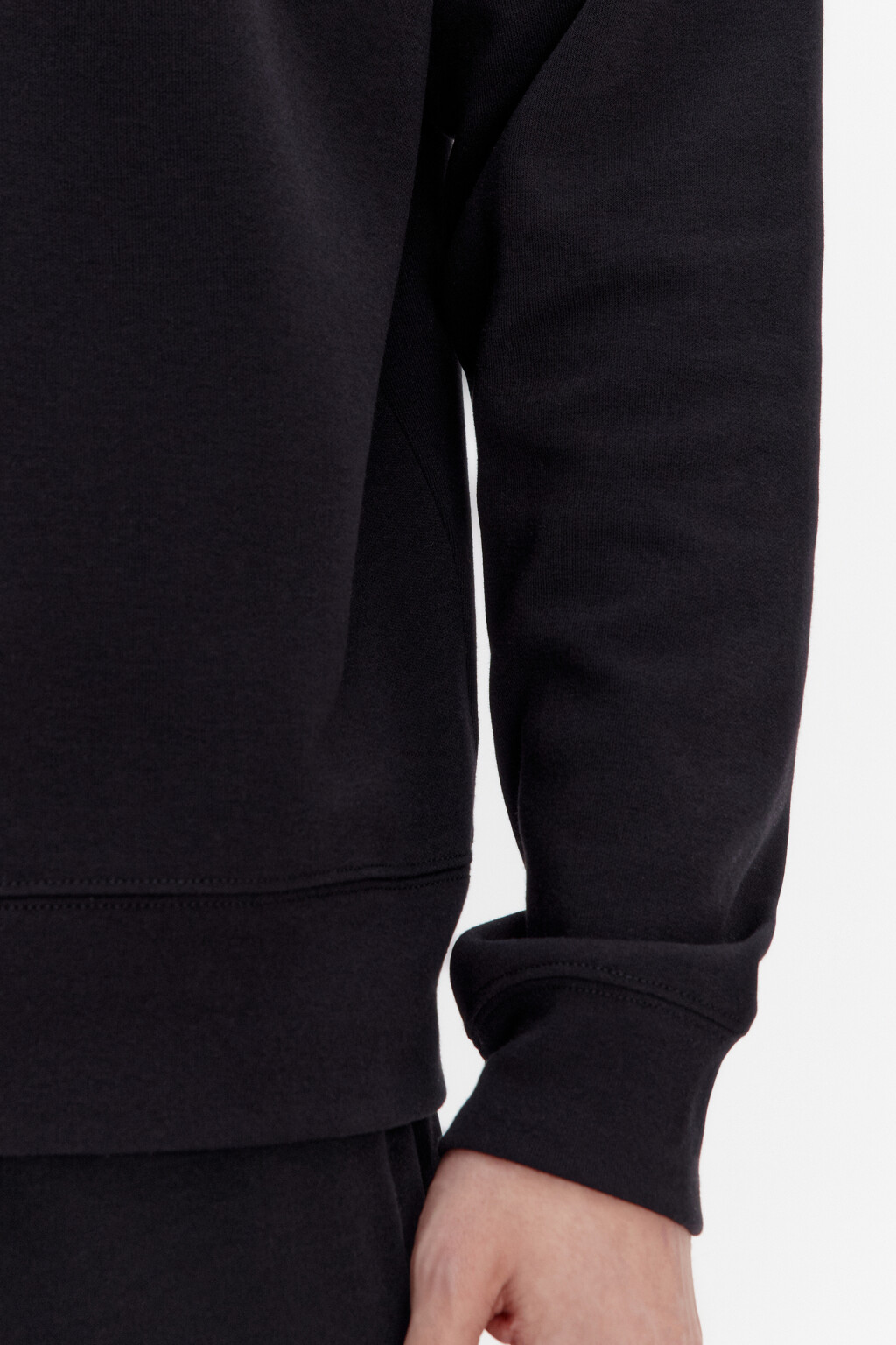 Свитшот из футера базовый - цвет черный - 6