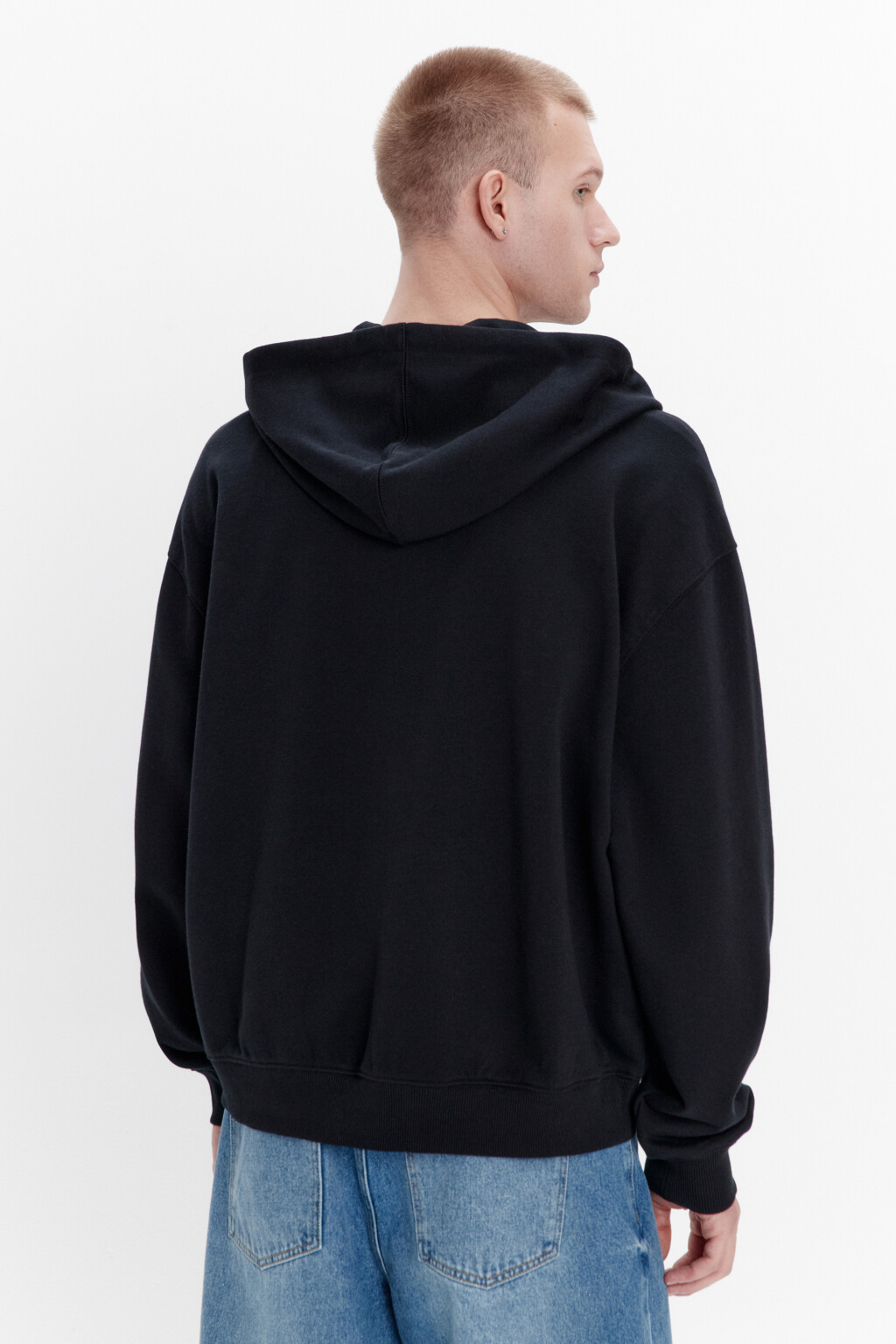 Худи-зипка из футера с капюшоном - цвет черный - 4