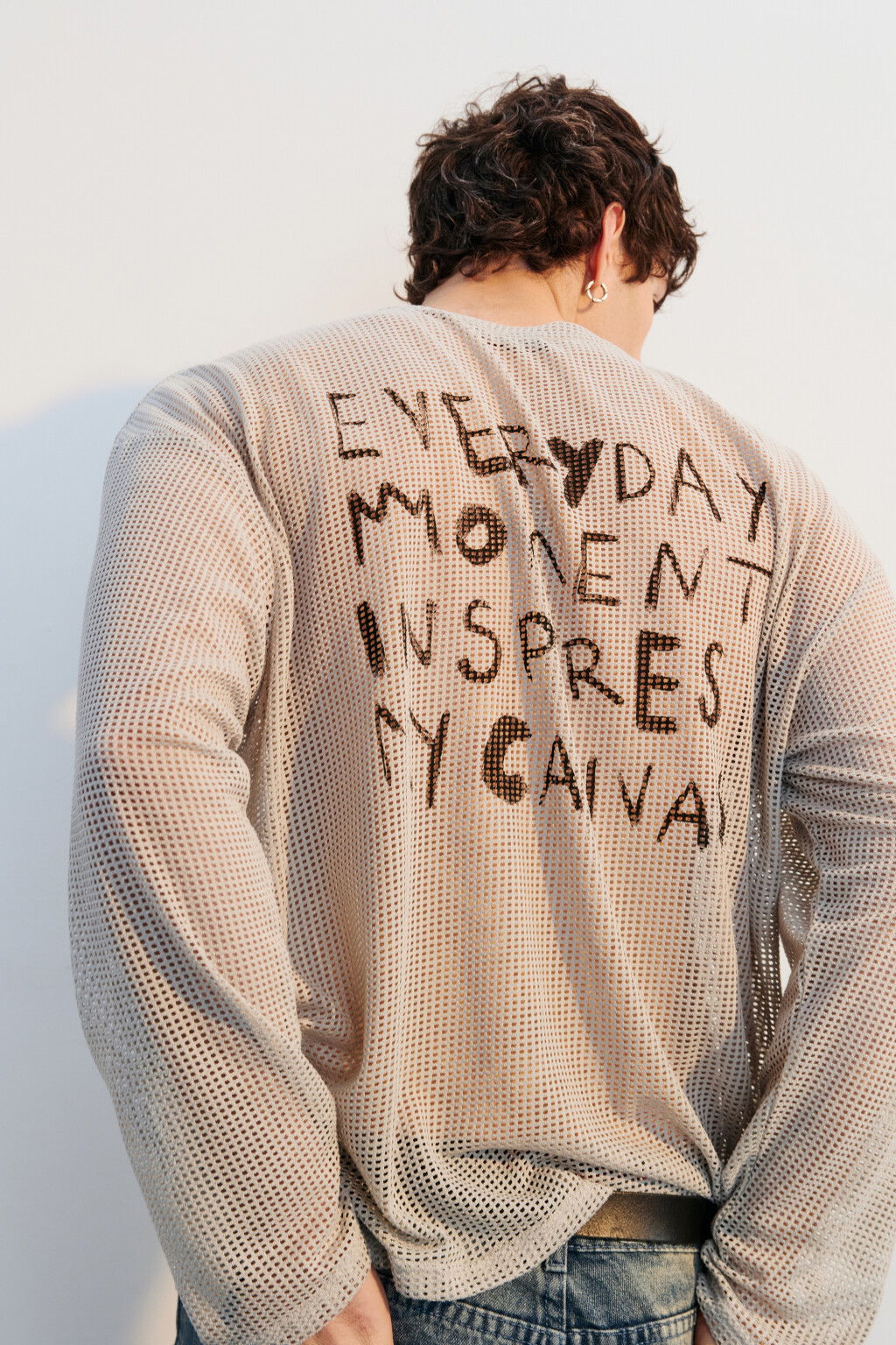 Лонгслив из сетки с принтом-надписью - цвет серый - 1