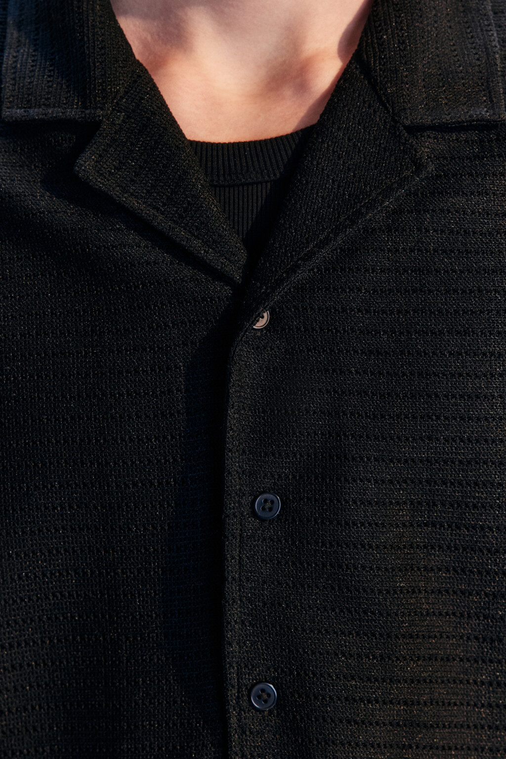 Рубашка ажурная с коротким рукавом - цвет черный - 6