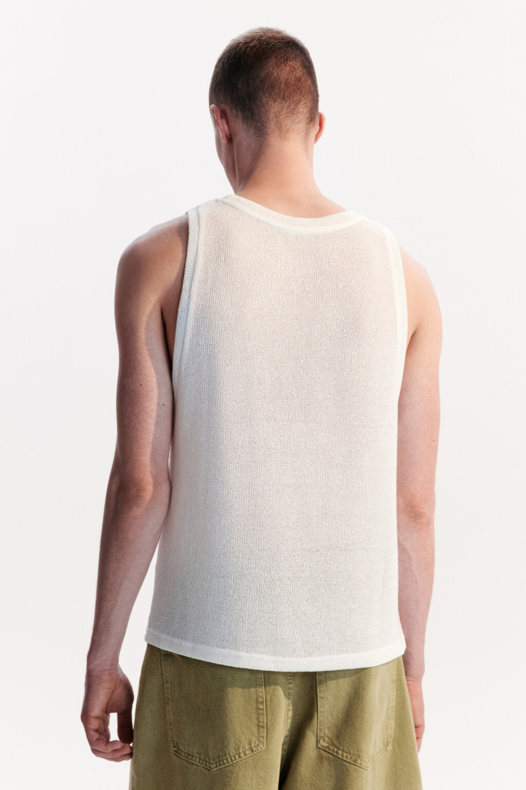 Майка свободная из сетки - цвет белый - 4