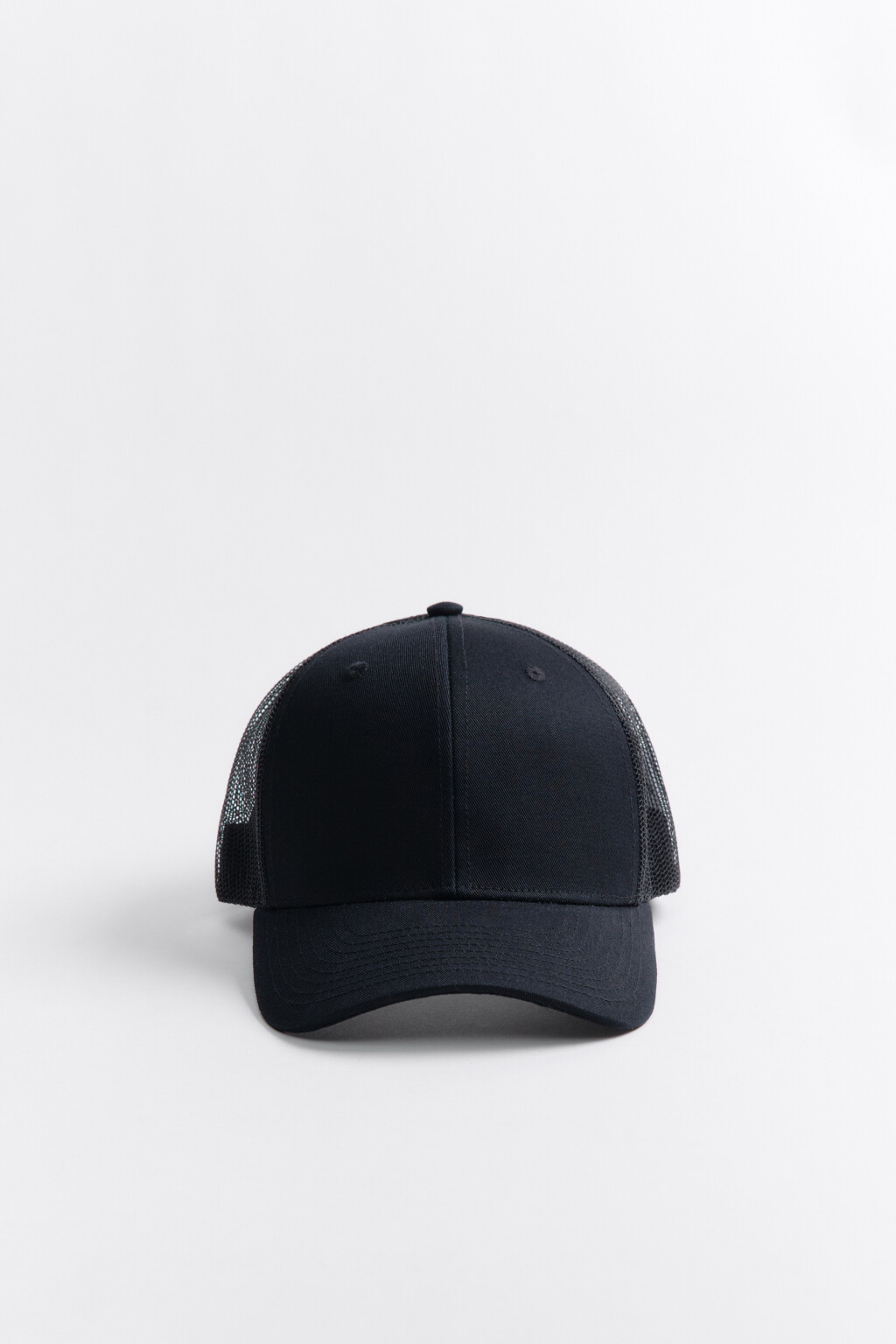 Бейсболка с вставкой из сетки - цвет черный - 1