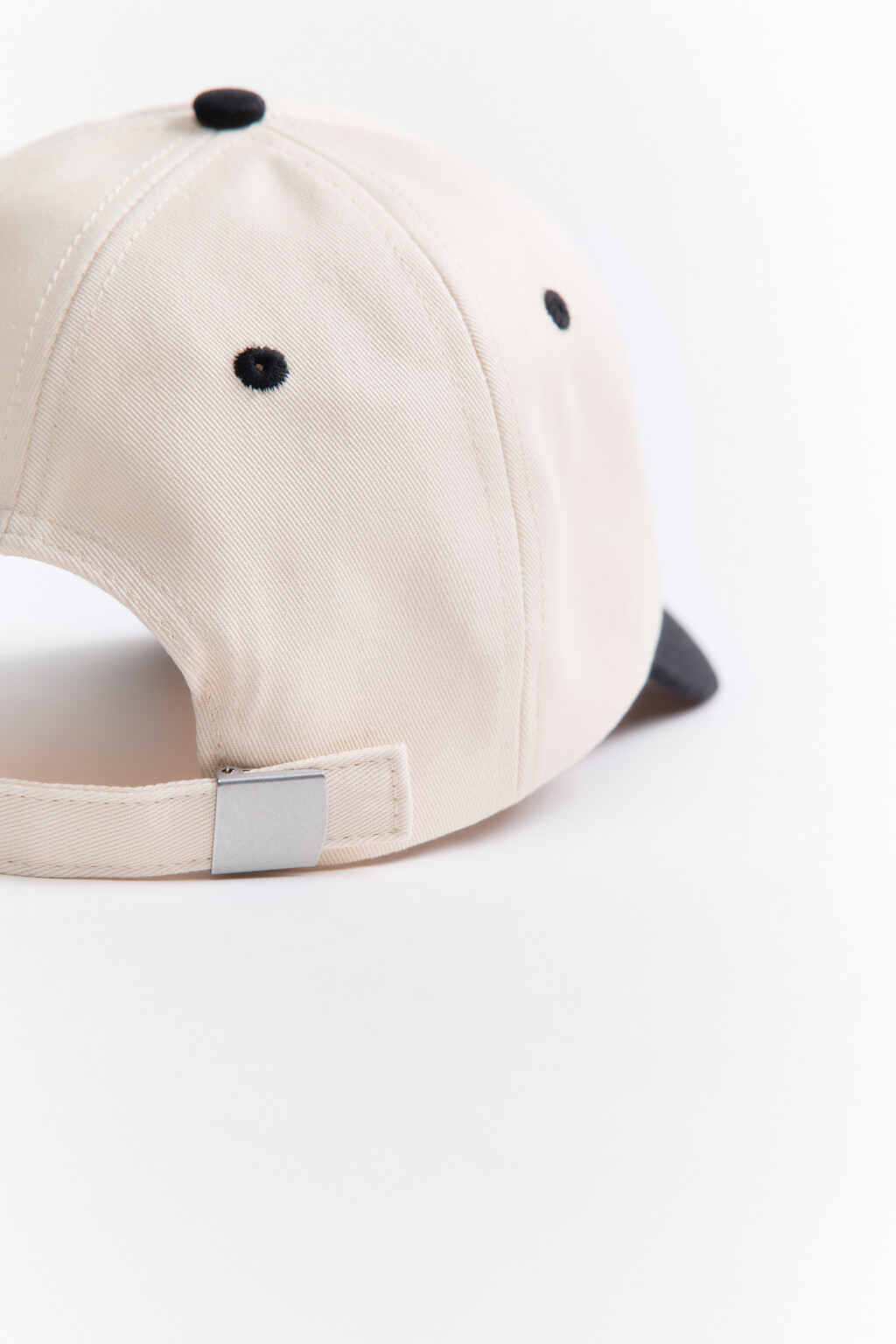 Бейсболка хлопковая с вышивкой - цвет молочный - 4