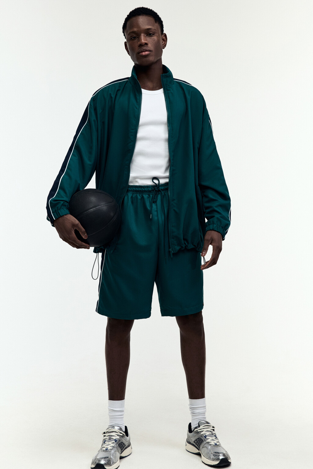 Куртка-олимпийка спортивная с лампасами - цвет зеленый - 2