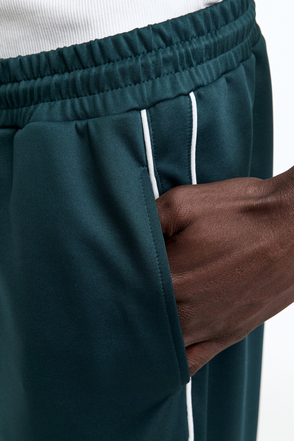 Брюки-джоггеры спортивные с лампасами - цвет зеленый - 5