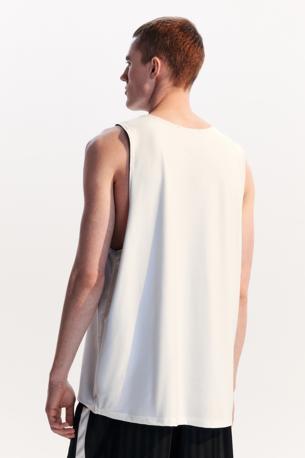 Майка из сетки спортивная двусторонняя - цвет черный - 5