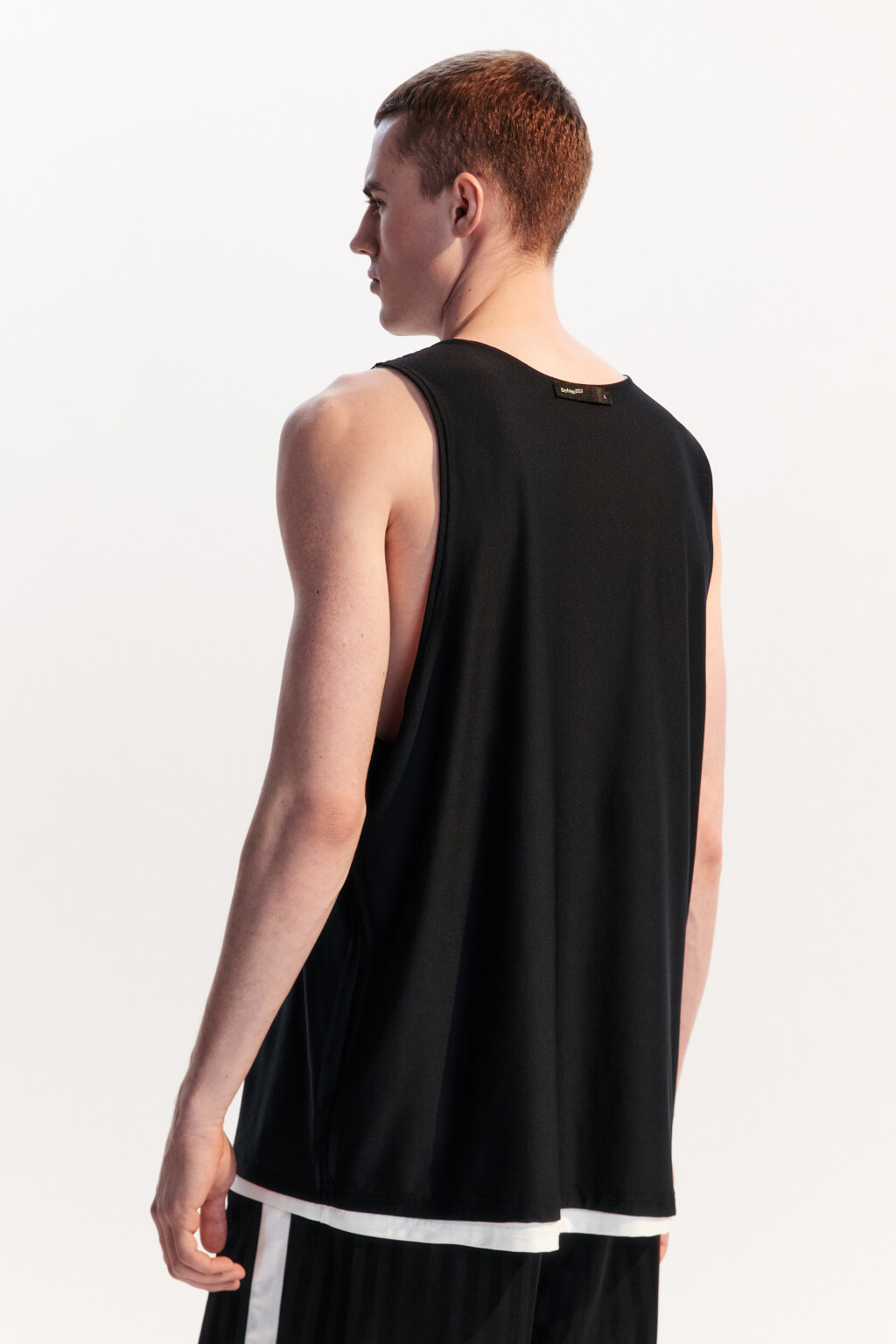 Майка из сетки спортивная двусторонняя - цвет черный - 6