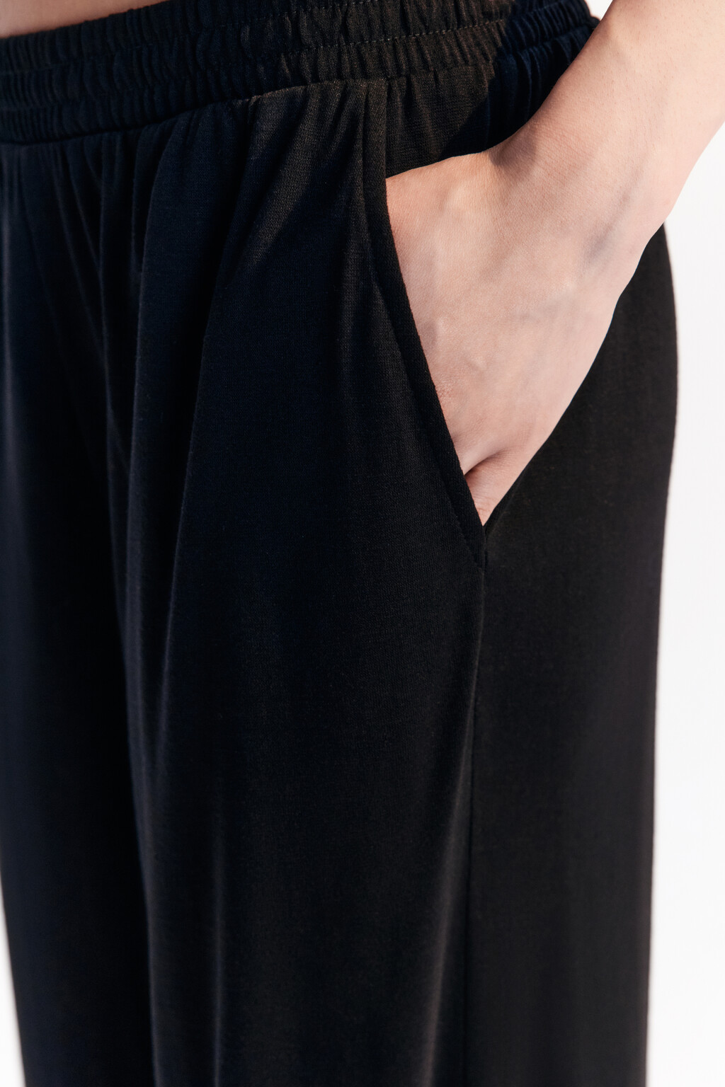 Брюки широкие пляжные из вискозы - цвет черный - 6