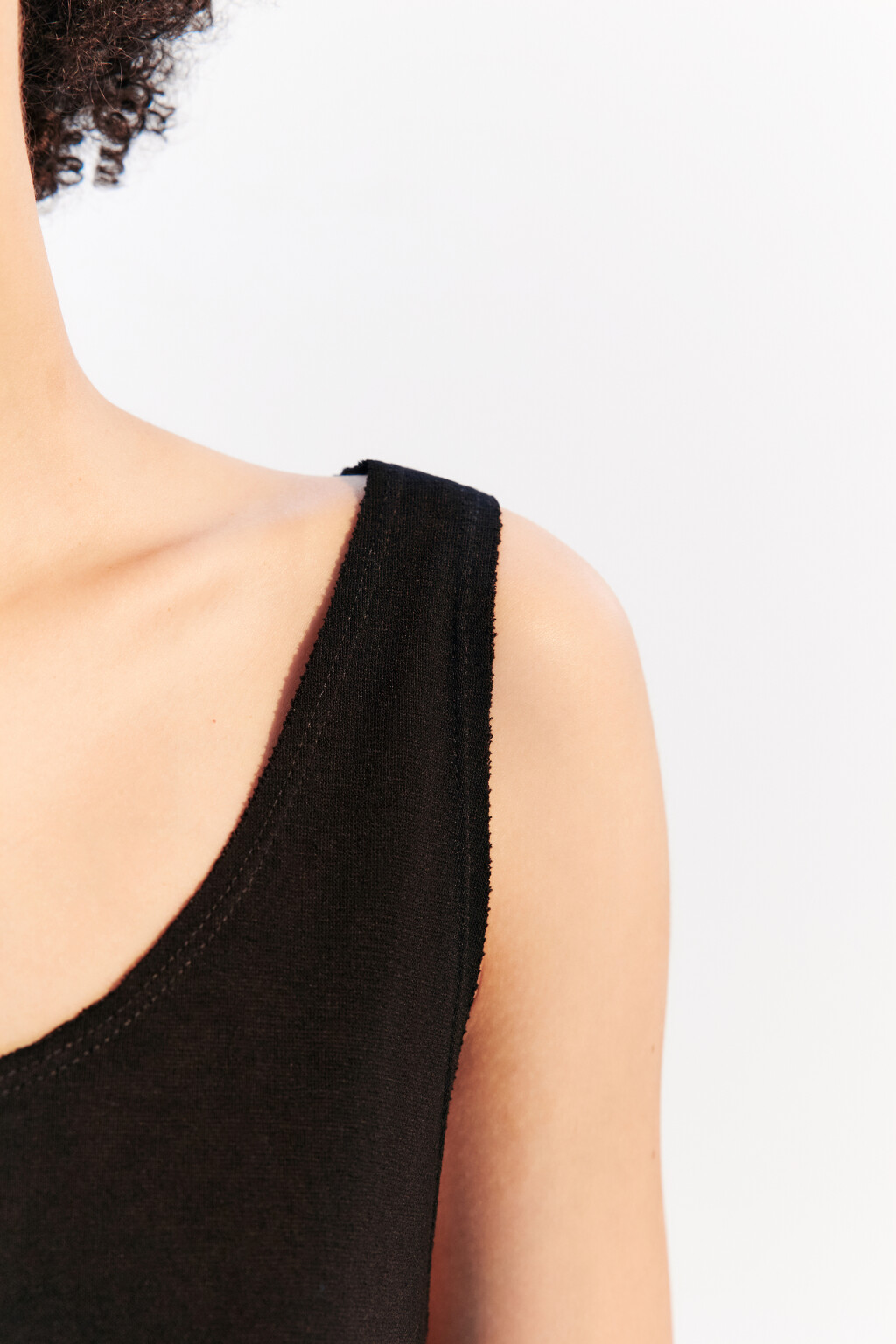 Майка свободная пляжная из вискозы - цвет черный - 6