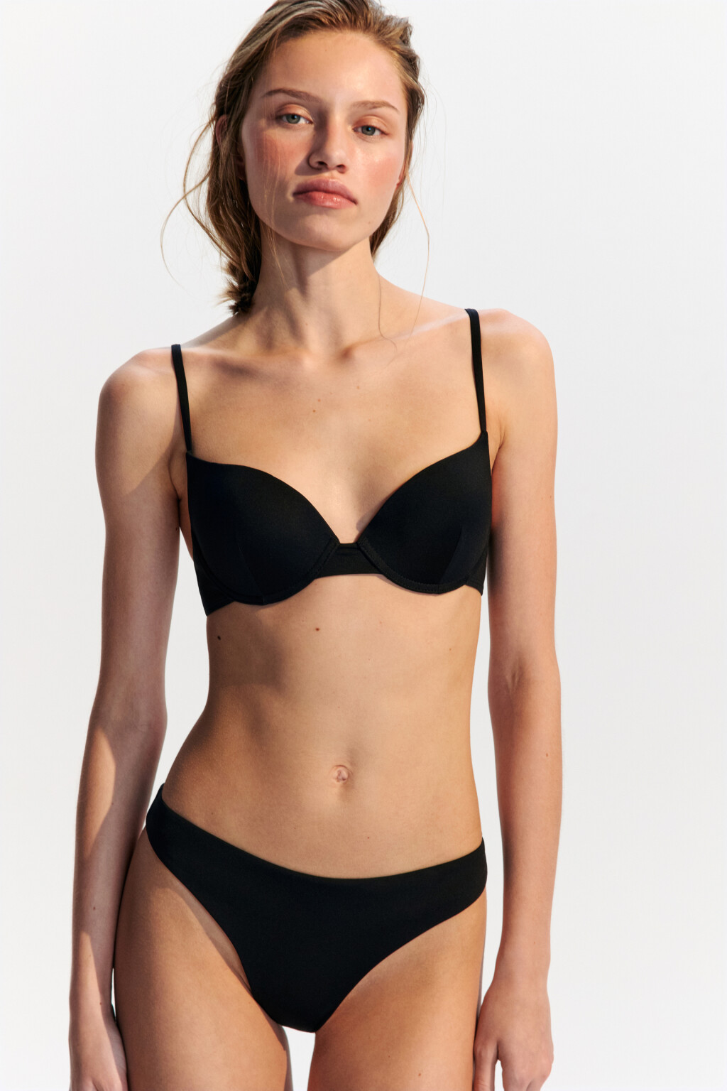 Трусы-бразильяна купальные из микрофибры - цвет черный - 4