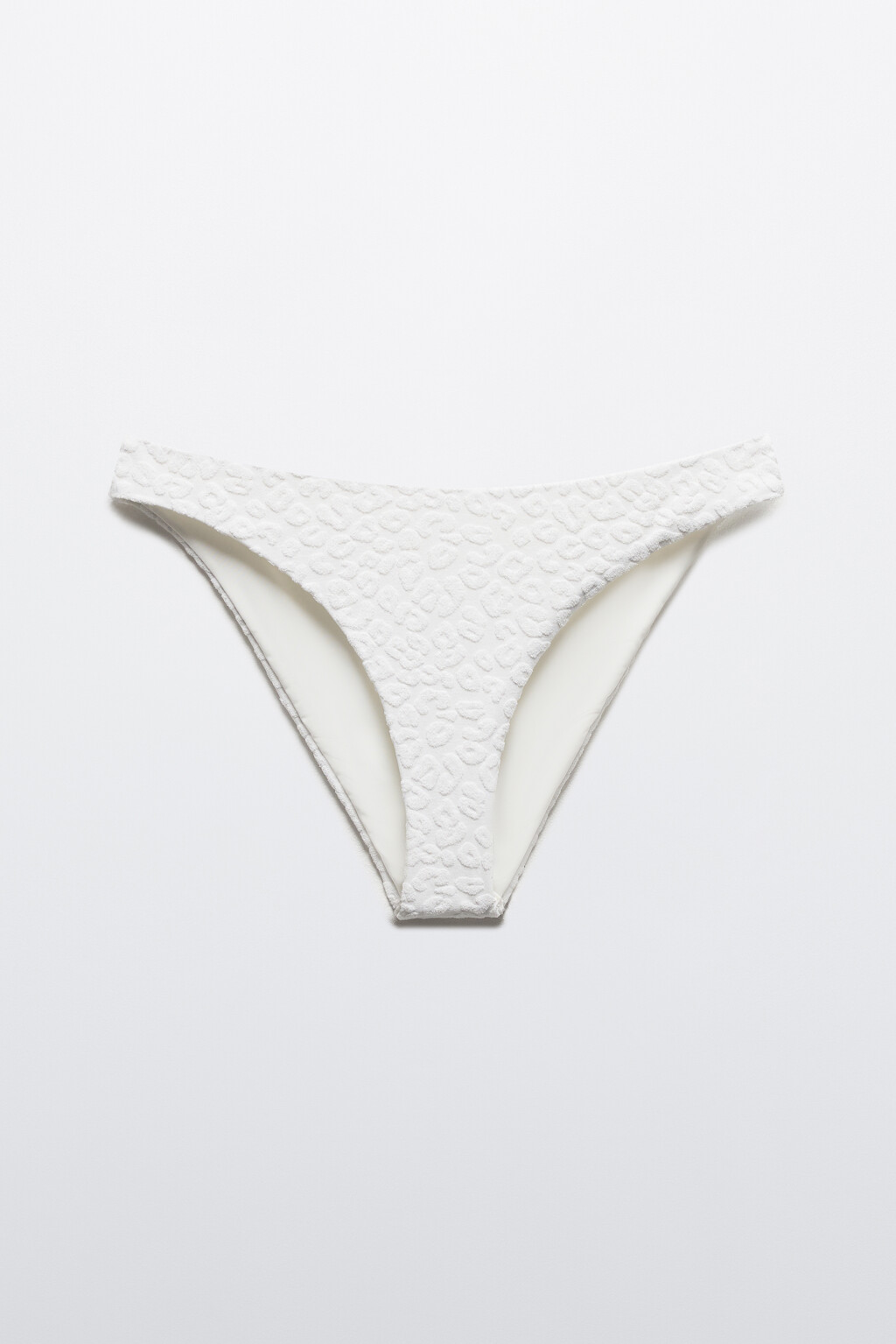 Трусы-слипы купальные из фактурной ткани - цвет ванильный - 5