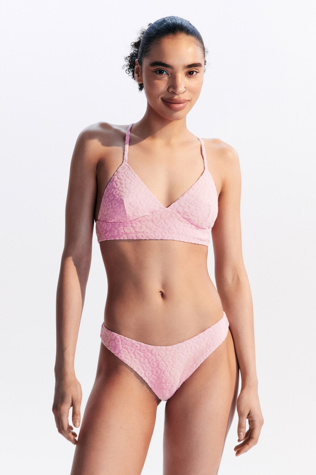 Трусы-слипы купальные из фактурной ткани - цвет розовый - 4