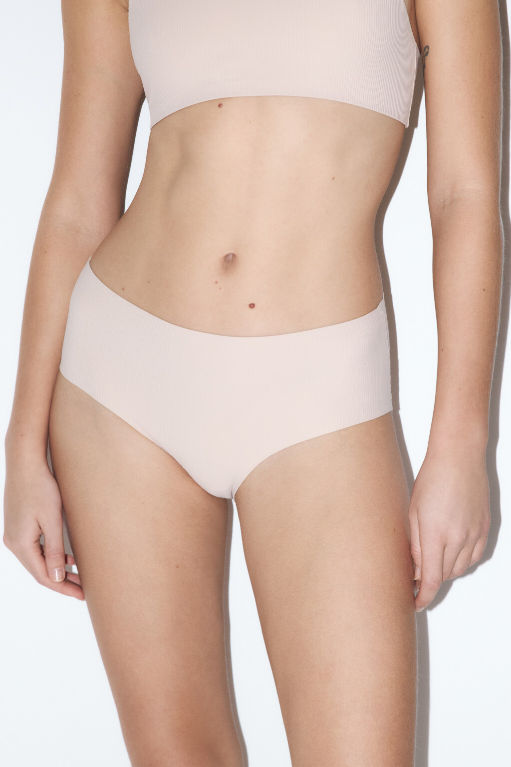 Трусы-слипы в рубчик с высокой посадкой - цвет бежевый - 2