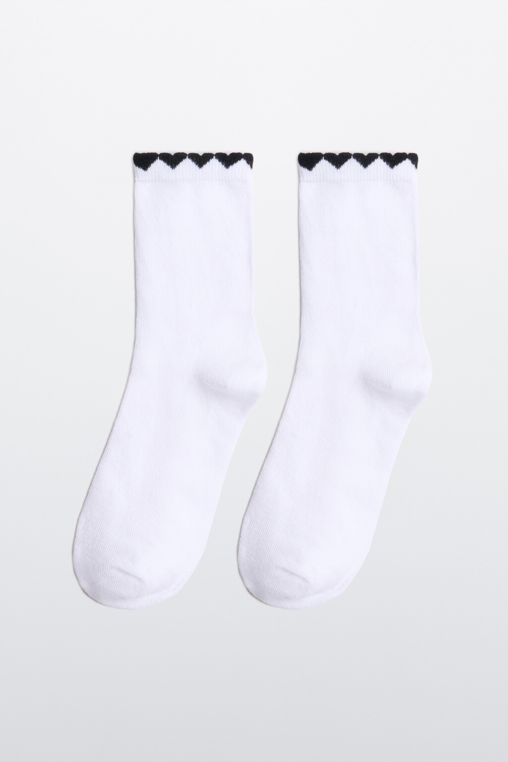 Носки высокие с окантовкой в виде сердечек - цвет черный - 1