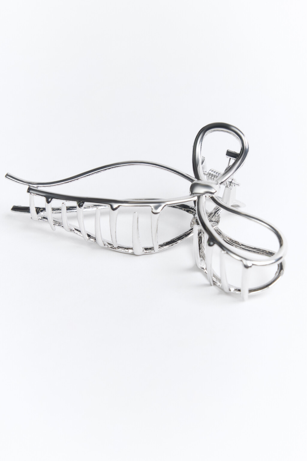 Заколка-краб в виде банта - цвет серый - 2