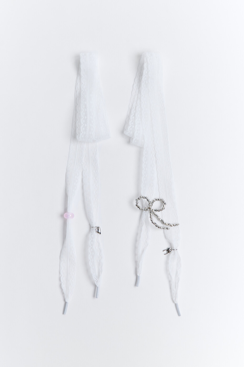 Шнурки кружевные с подвесками - цвет серый - 1