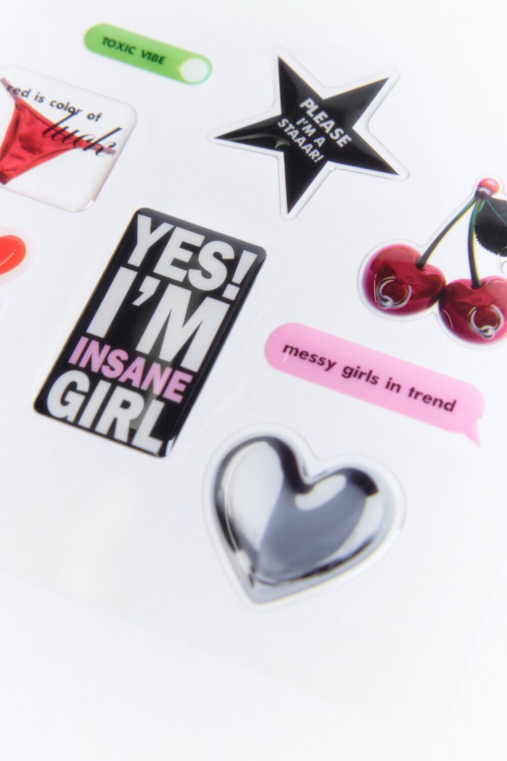 Набор стикеров с рисунками и надписями - цвет белый - 2