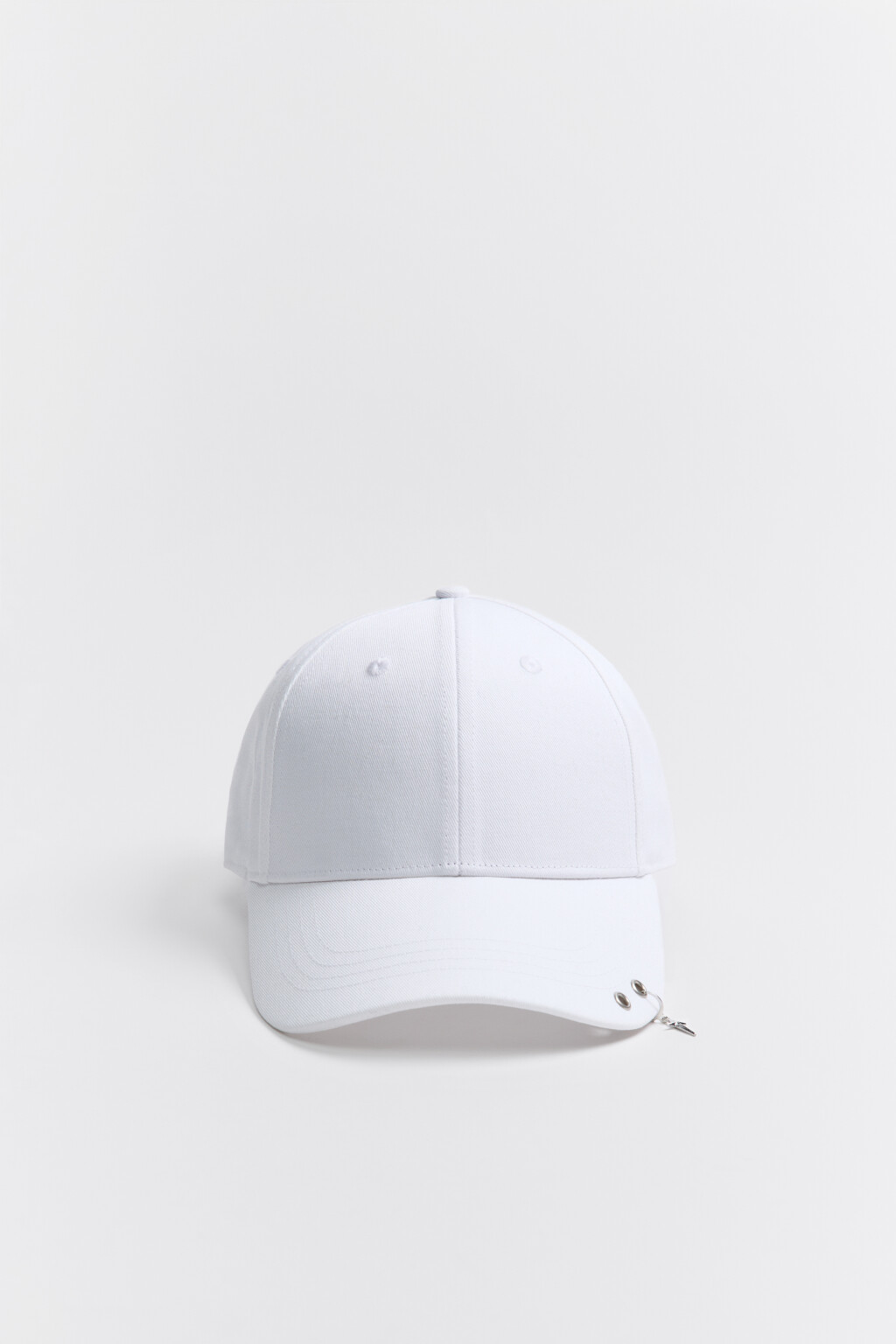 Кепка хлопковая с металлическим пирсингом - цвет молочный - 1
