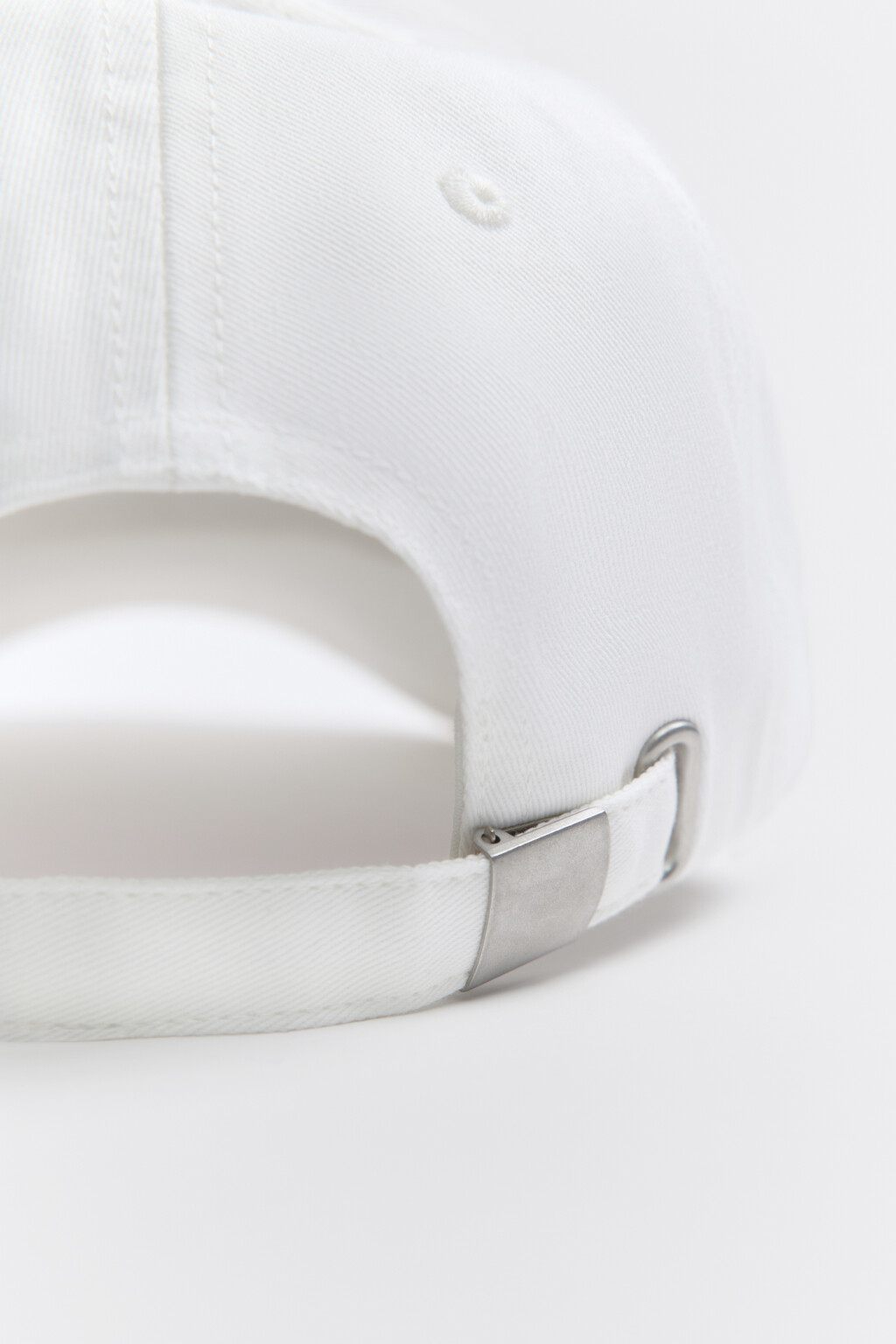 Кепка хлопковая с металлическим пирсингом - цвет молочный - 3