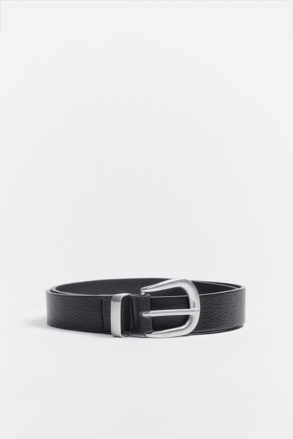 Ремень с металлическим наконечником - цвет черный - 1