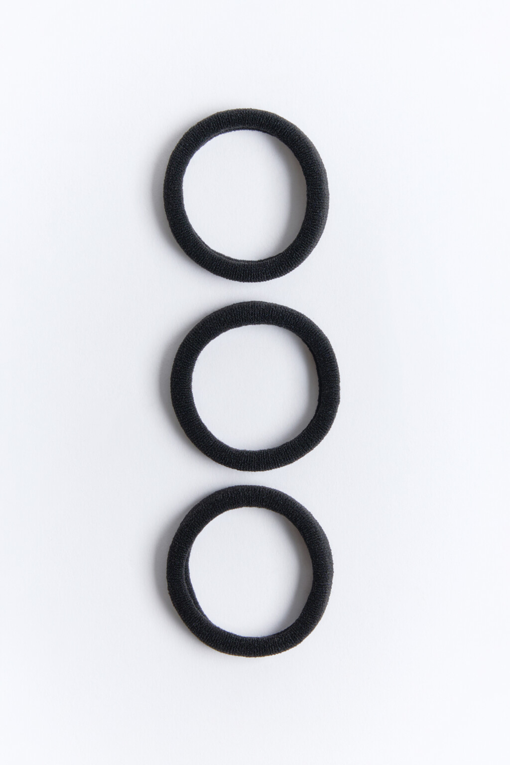 Набор резинок для волос (3 штуки) - цвет черный - 1