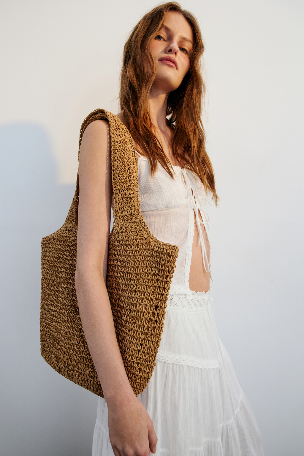 Сумка плетеная с ручками на плечо - цвет бежевый - 2