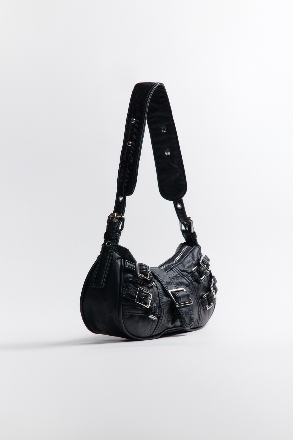 Сумка-багет с ремешками и пряжками - цвет черный - 4