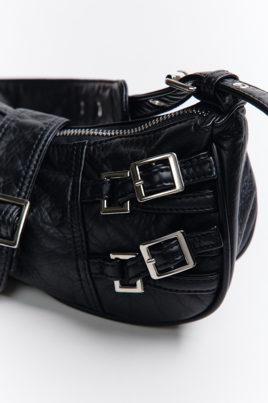 Сумка-багет с ремешками и пряжками - цвет черный - 6