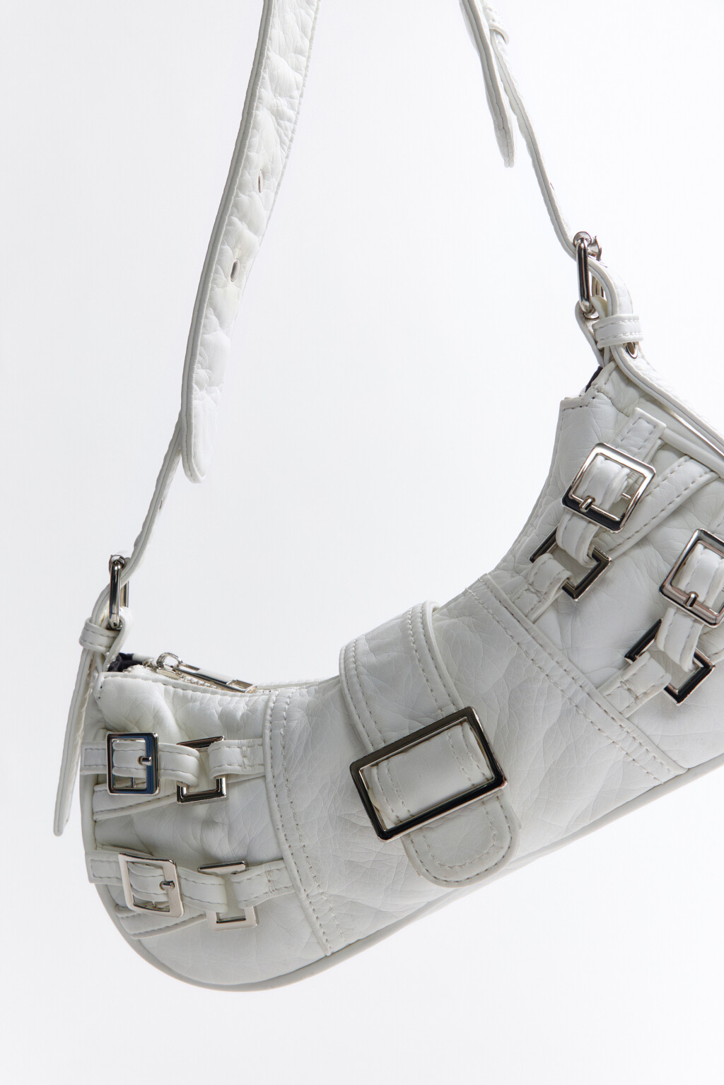 Сумка-багет с ремешками и пряжками - цвет молочный - 2