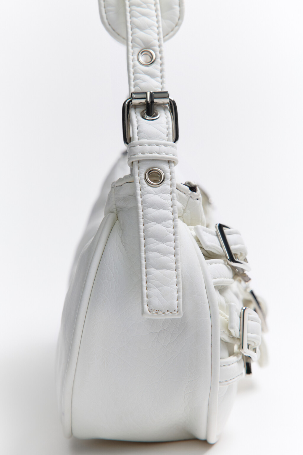 Сумка-багет с ремешками и пряжками - цвет молочный - 5