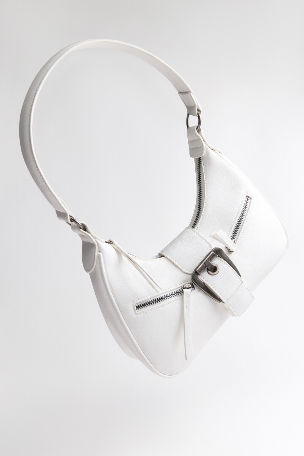 Сумка-багет с пряжкой - цвет молочный - 3