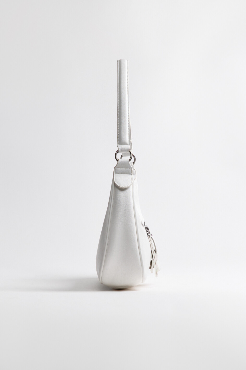 Сумка-багет с пряжкой - цвет молочный - 6